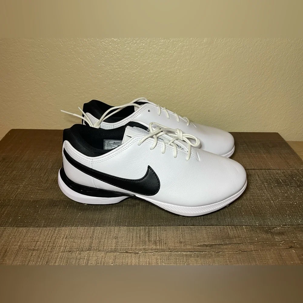 Nike Air Zoom Victory Tour 2 “White Black”
- Size 8 Men / 9.5 Women.